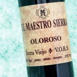 El Maestro Sierra Oloroso Extra Viejo 1/7 V.O.R.S. - 37,5 cl. El Maestro Sierra Oloroso Extra Viejo 1/7 V.O.R.S. - 37,5 cl.