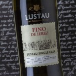 Lustau Fino De Jerez Single Cask - 50 cl. Lustau Fino De Jerez Single Cask - 50 cl.